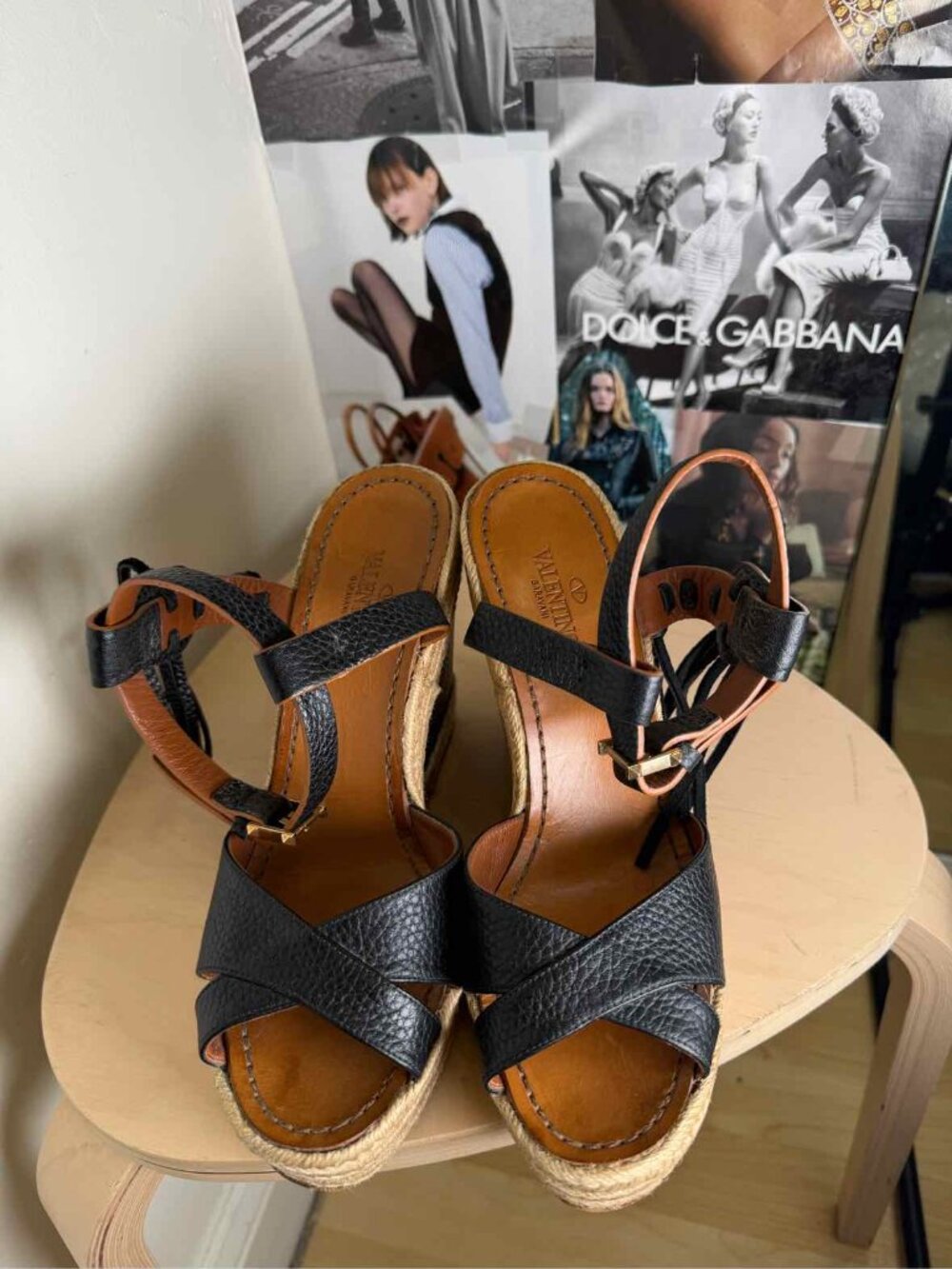 Valentino Size 39 Black Leather Wedge - Picture 8 of 8